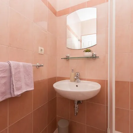 Skiljini Dvori - Studio-apartman 1 Makarska