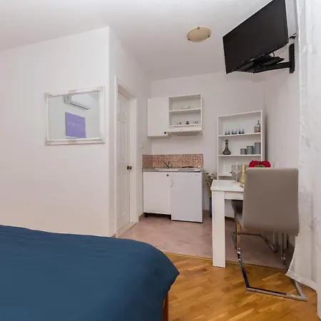 Skiljini Dvori - Studio-apartman 1 Apartment *