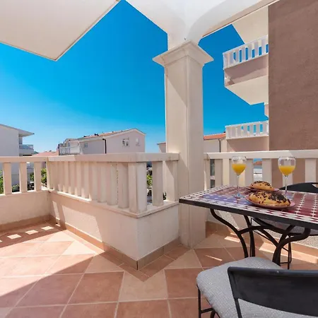 Skiljini Dvori - Studio-apartman 1 Apartment Makarska