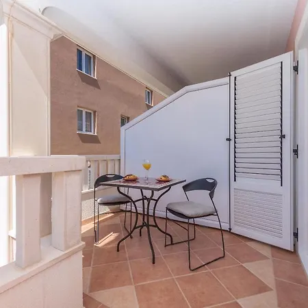 Skiljini Dvori - Studio-apartman 1 Appartement